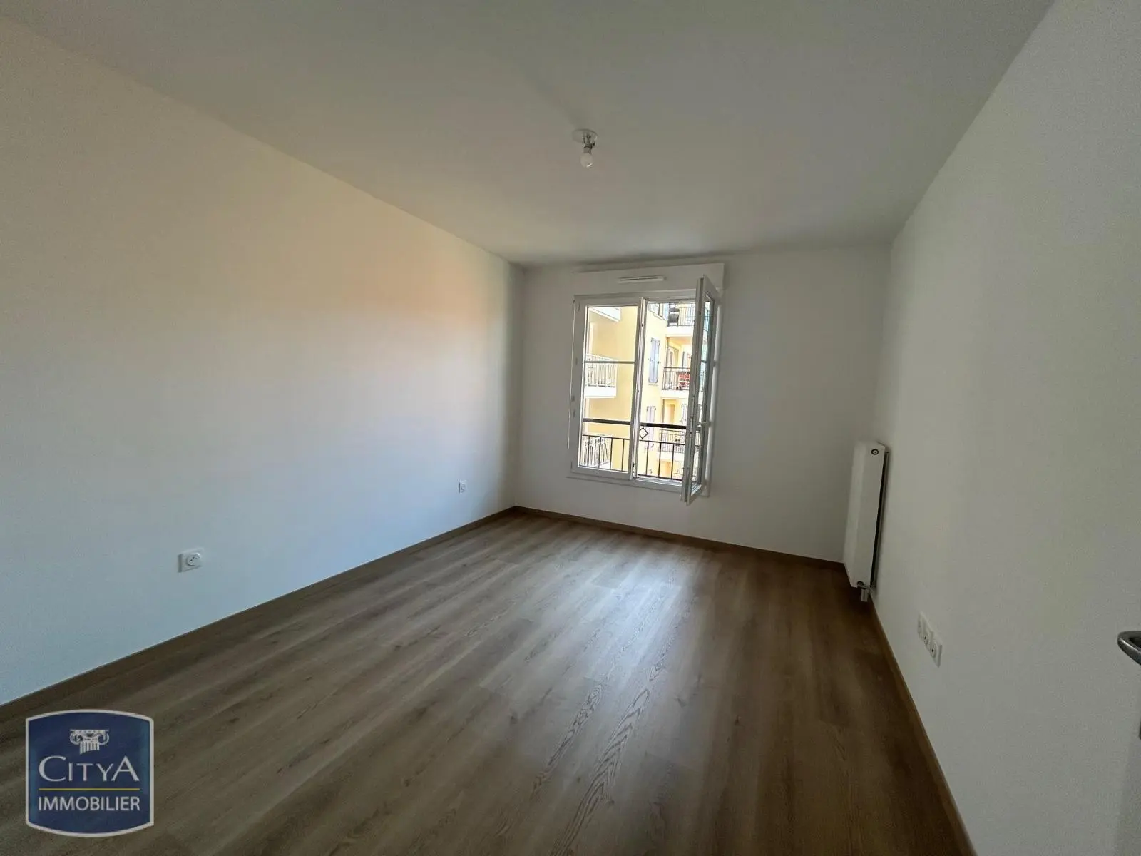 Le Blanc-Mesnil (93150) Appartement 3 pièces 60.25m² photo 4