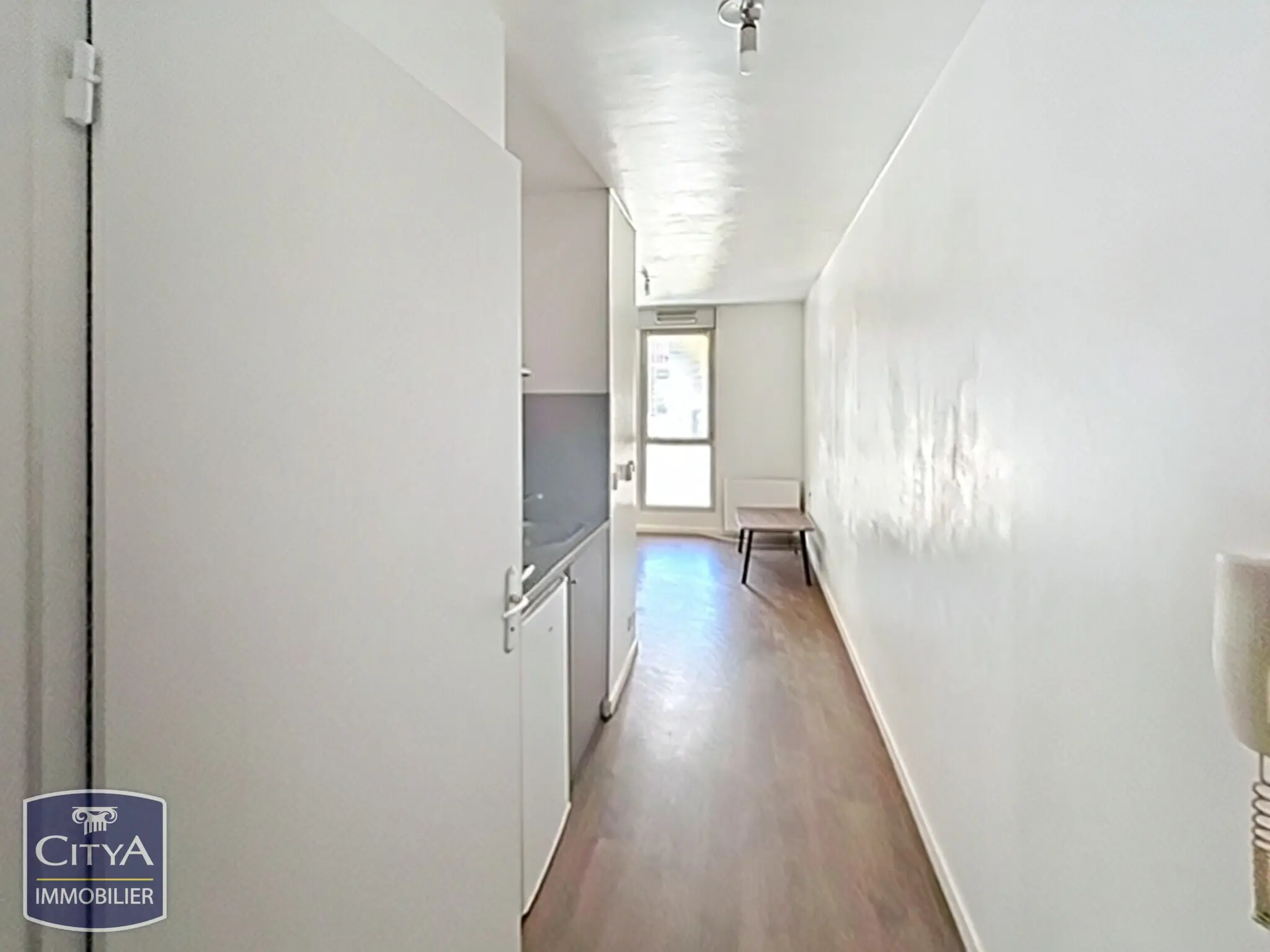 Photo 2 Appartement 1 pièce 18m²