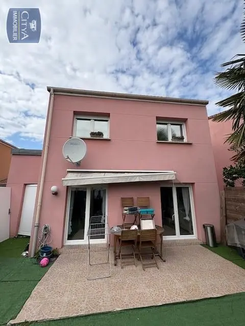 Photo 1 Maison 4 pièces 88m²