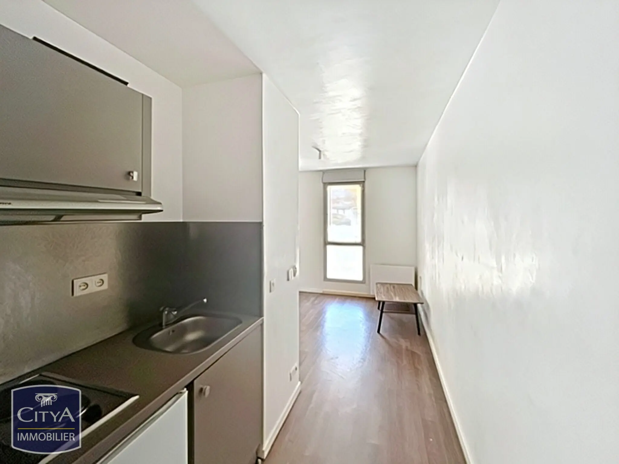 Photo 1 Appartement 1 pièce 18m²
