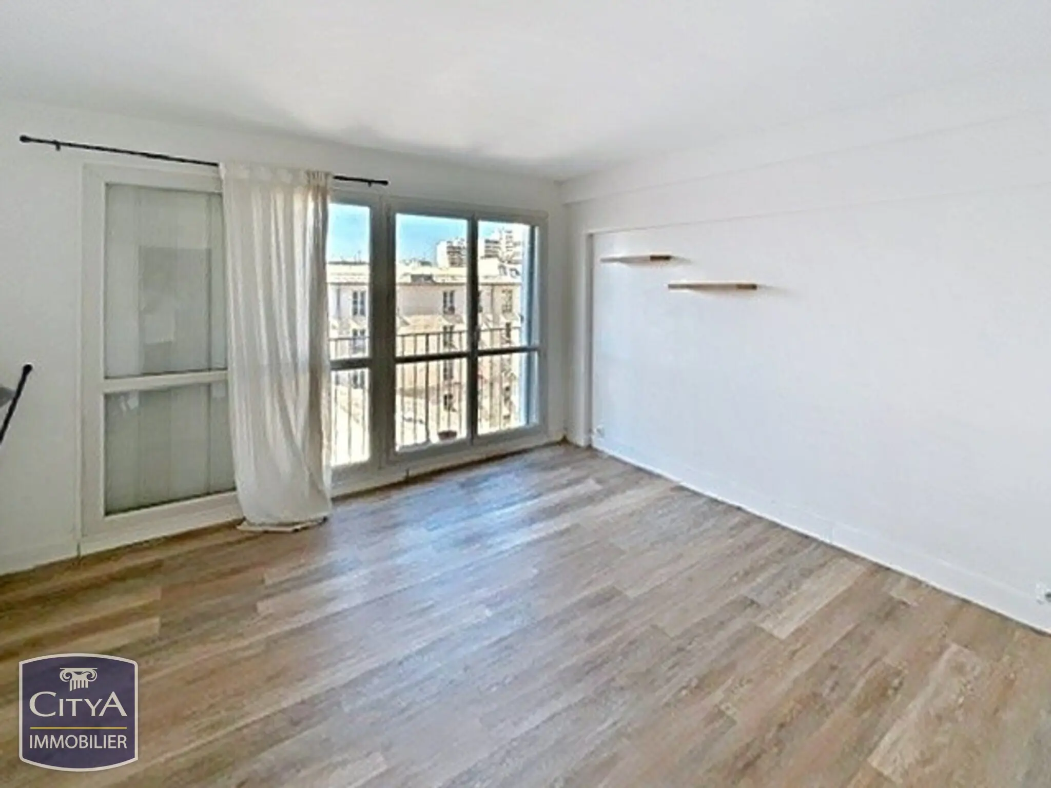 Photo 1 Appartement 1 pièce 29.3m²