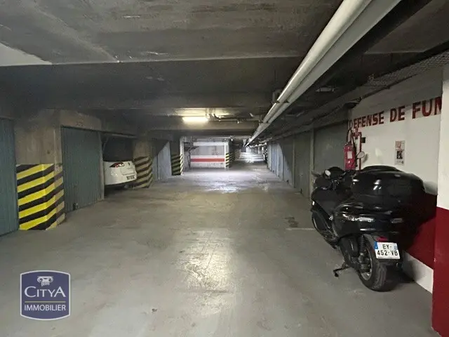 Photo 2 Parking 15m²