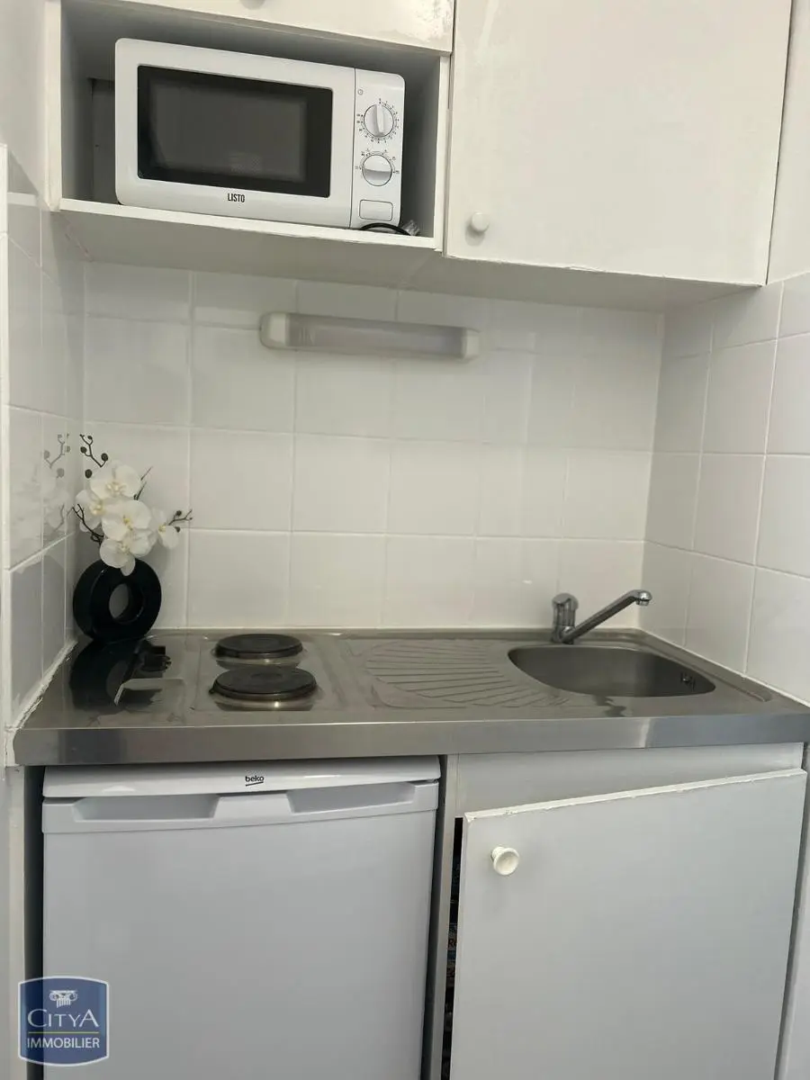 Photo 1 Appartement 1 pièce 19m²