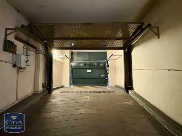 Photo 2 Parking 13m²