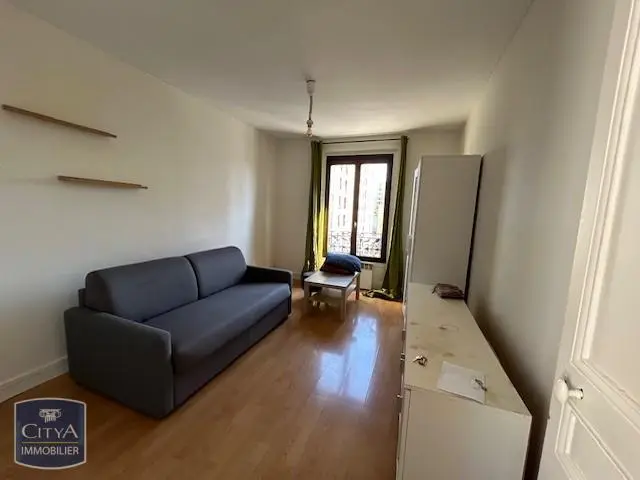 Photo 2 Appartement 1 pièce 27m²