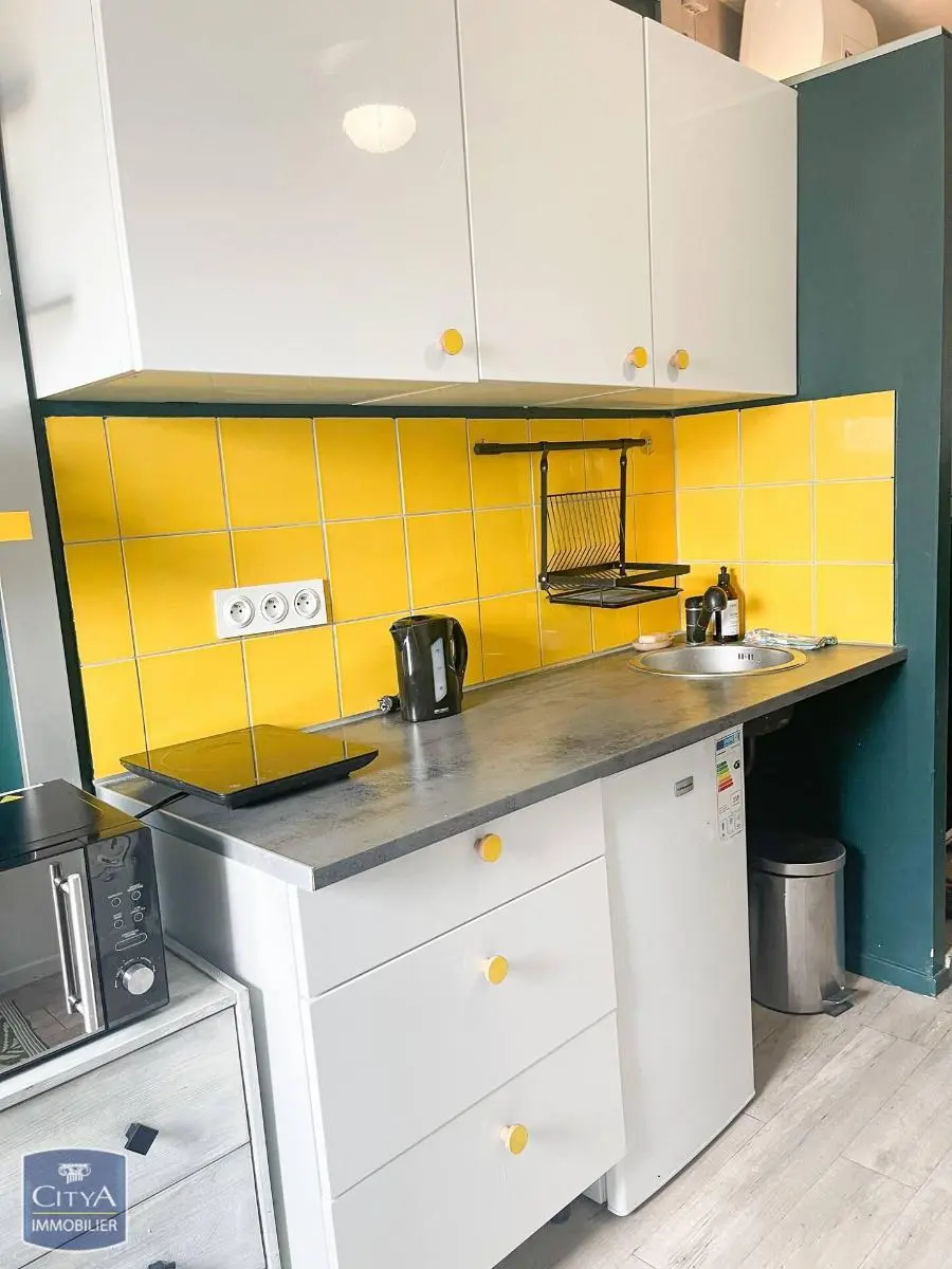 Photo 1 Appartement 1 pièce 11m²