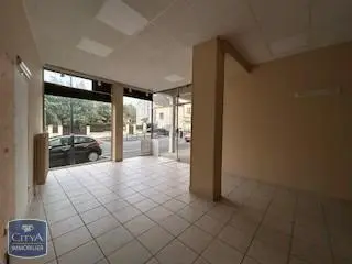 Photo 3 Local Commercial 144.8m²