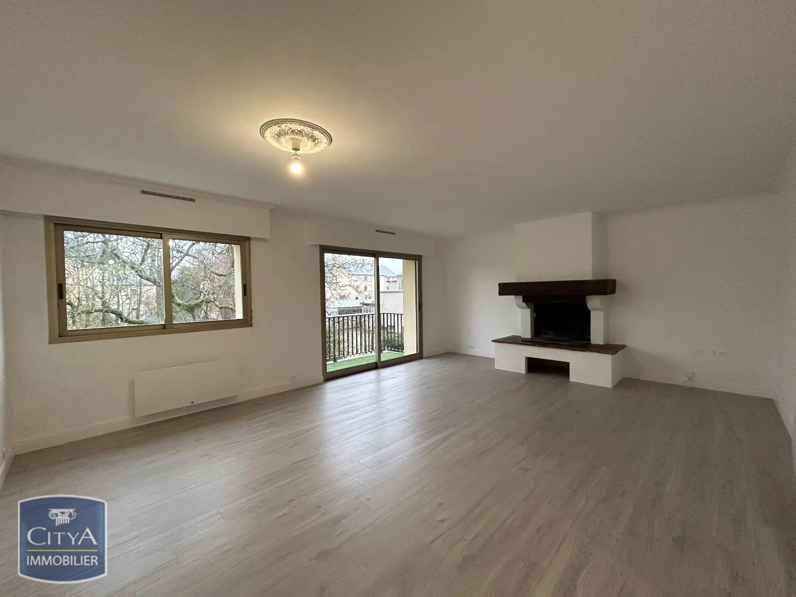 Photo 2 Appartement 4 pièces 115.12m²
