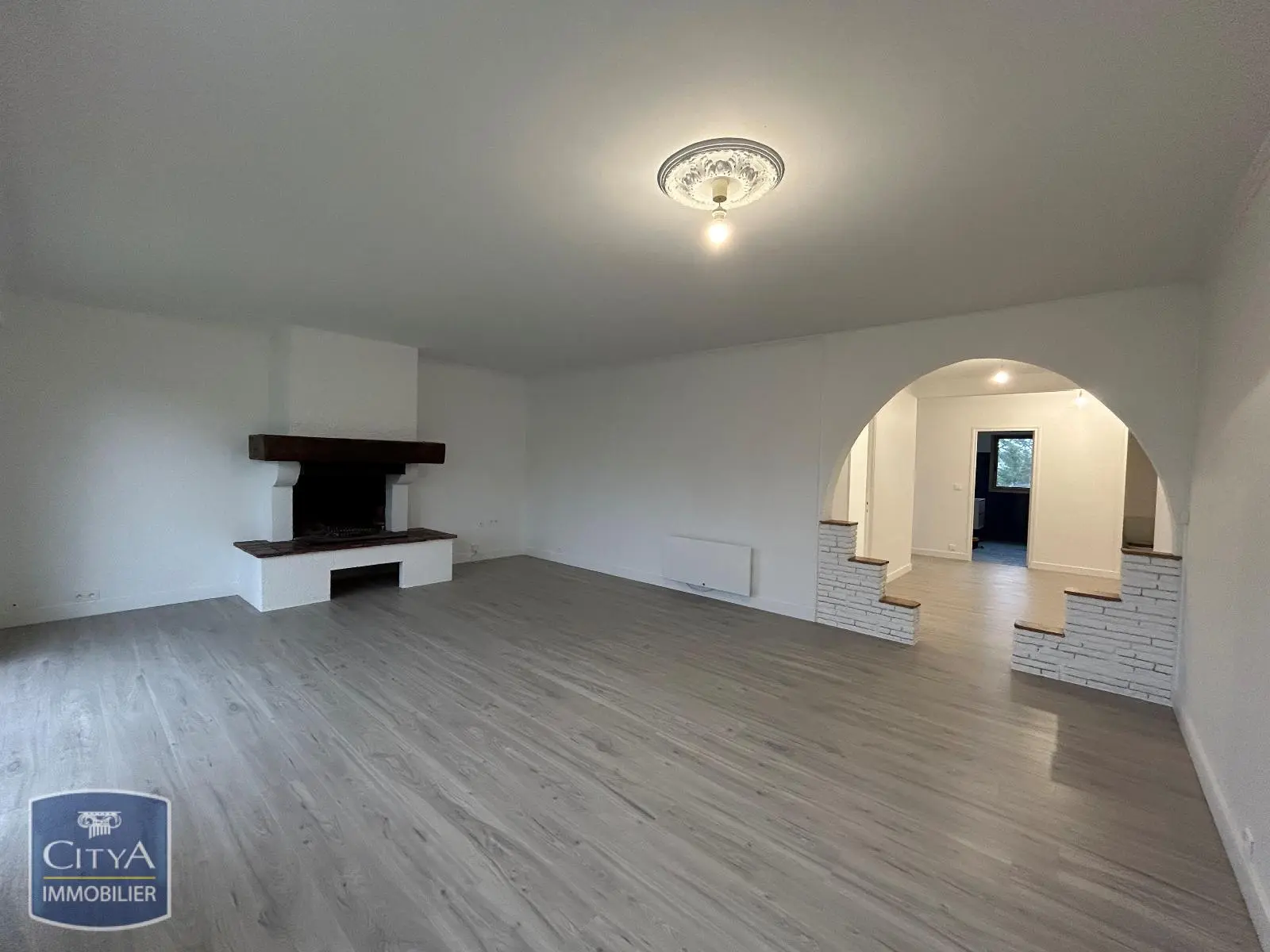 Photo 1 Appartement 4 pièces 115.12m²