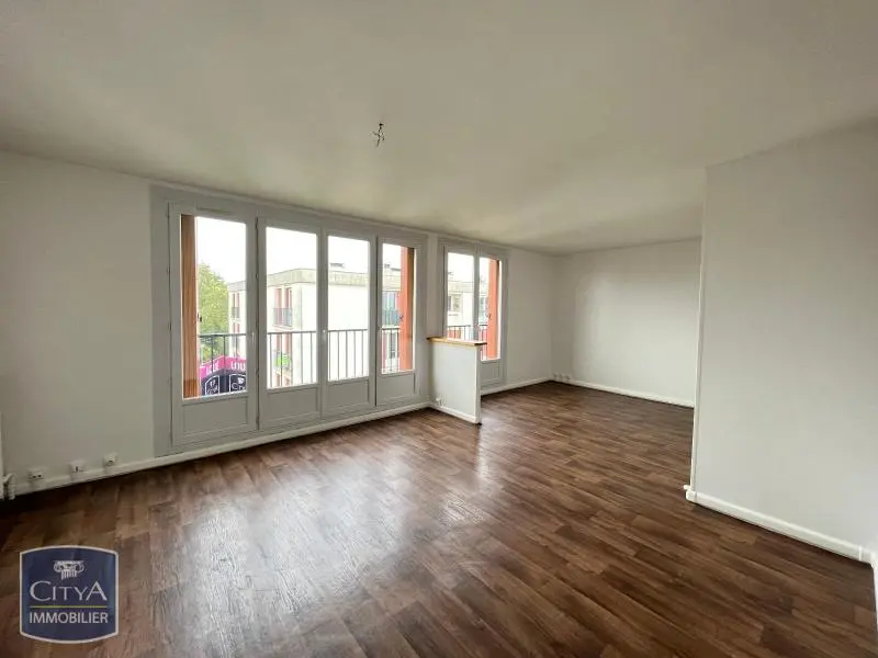 Photo 1 Appartement 4 pièces 74.79m²
