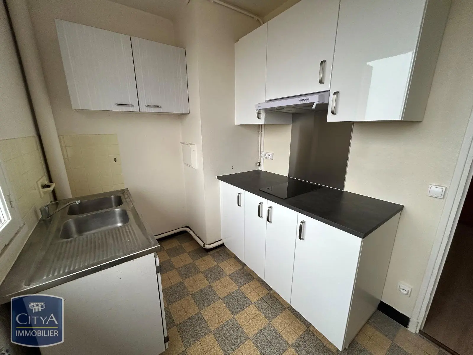Photo 2 Appartement 1 pièce 33.65m²