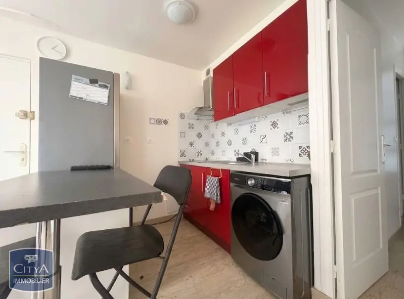 Photo 4 Appartement 1 pièce 28.02m²