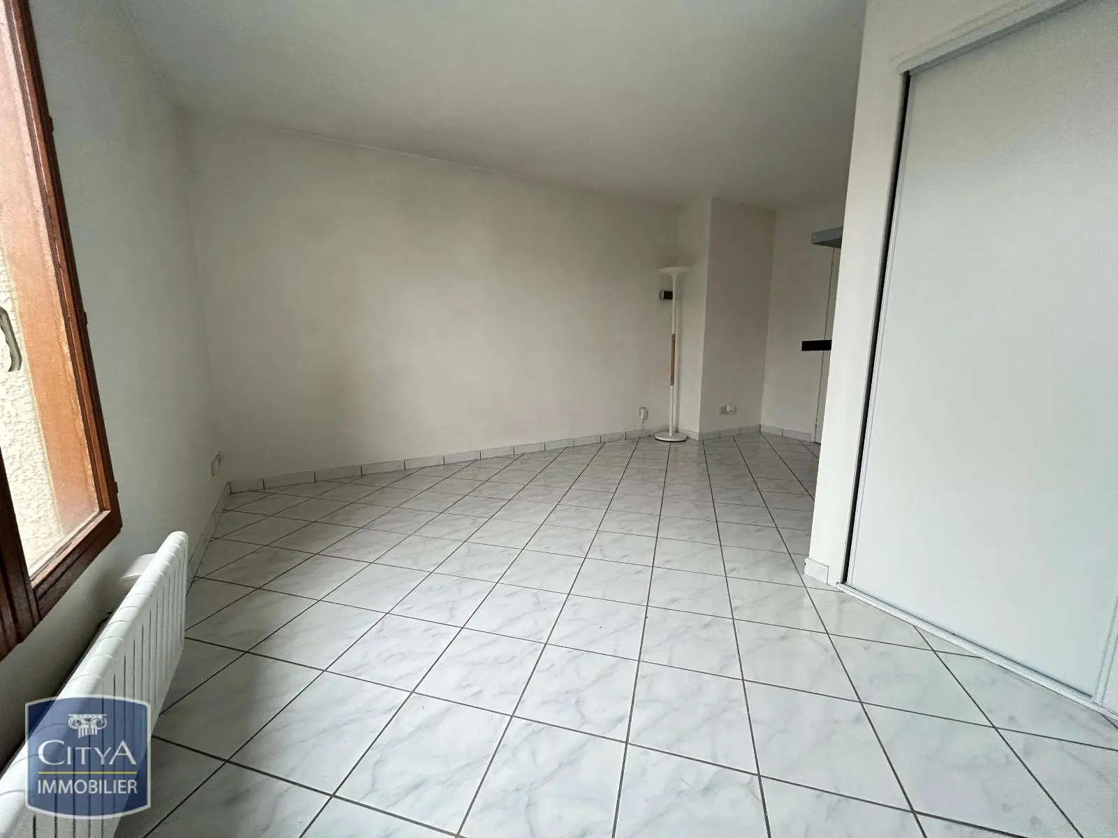 Photo 2 Appartement 1 pièce 28.4m²