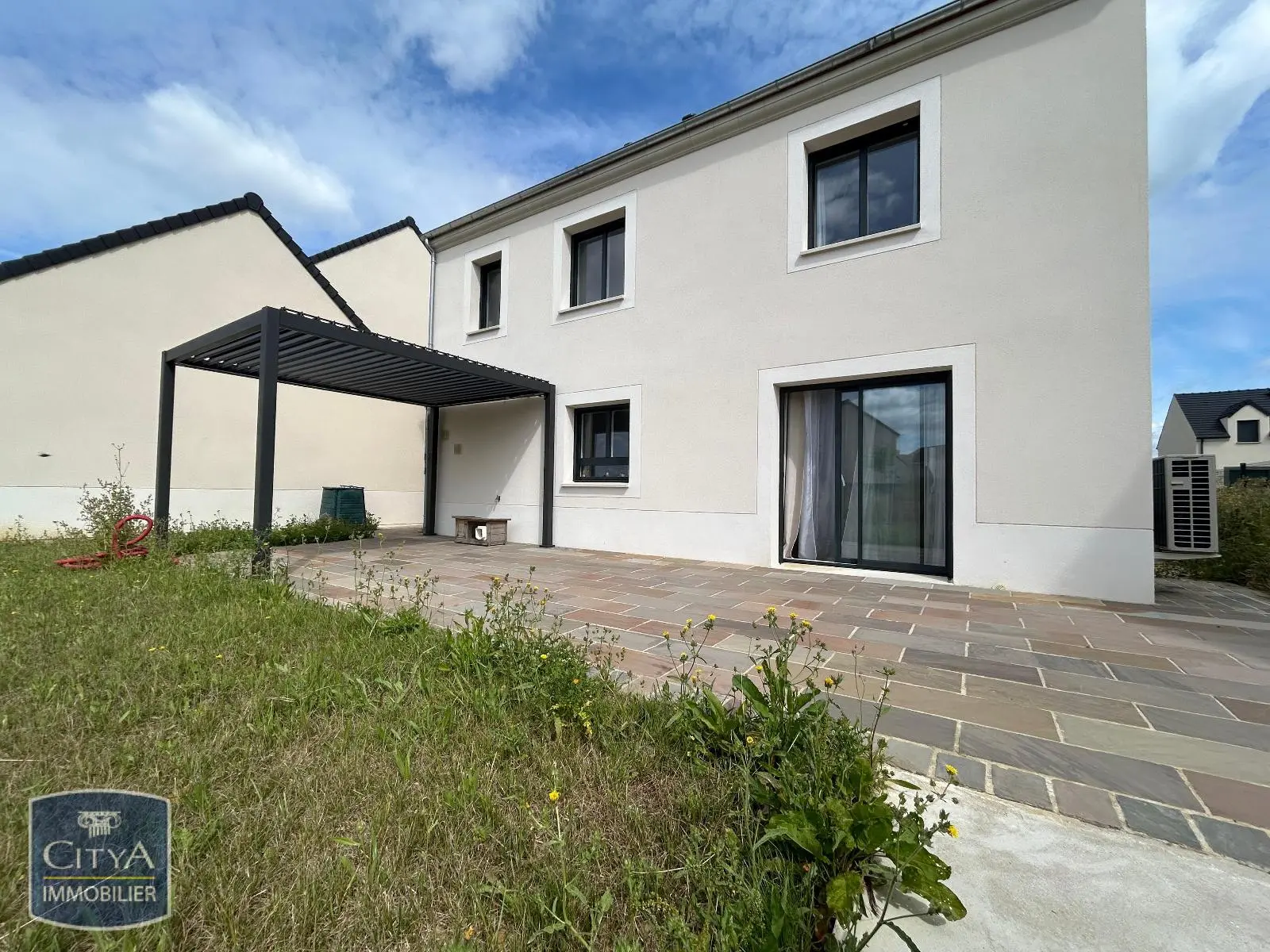 Photo 1 Maison 5 pièces 117.6m²