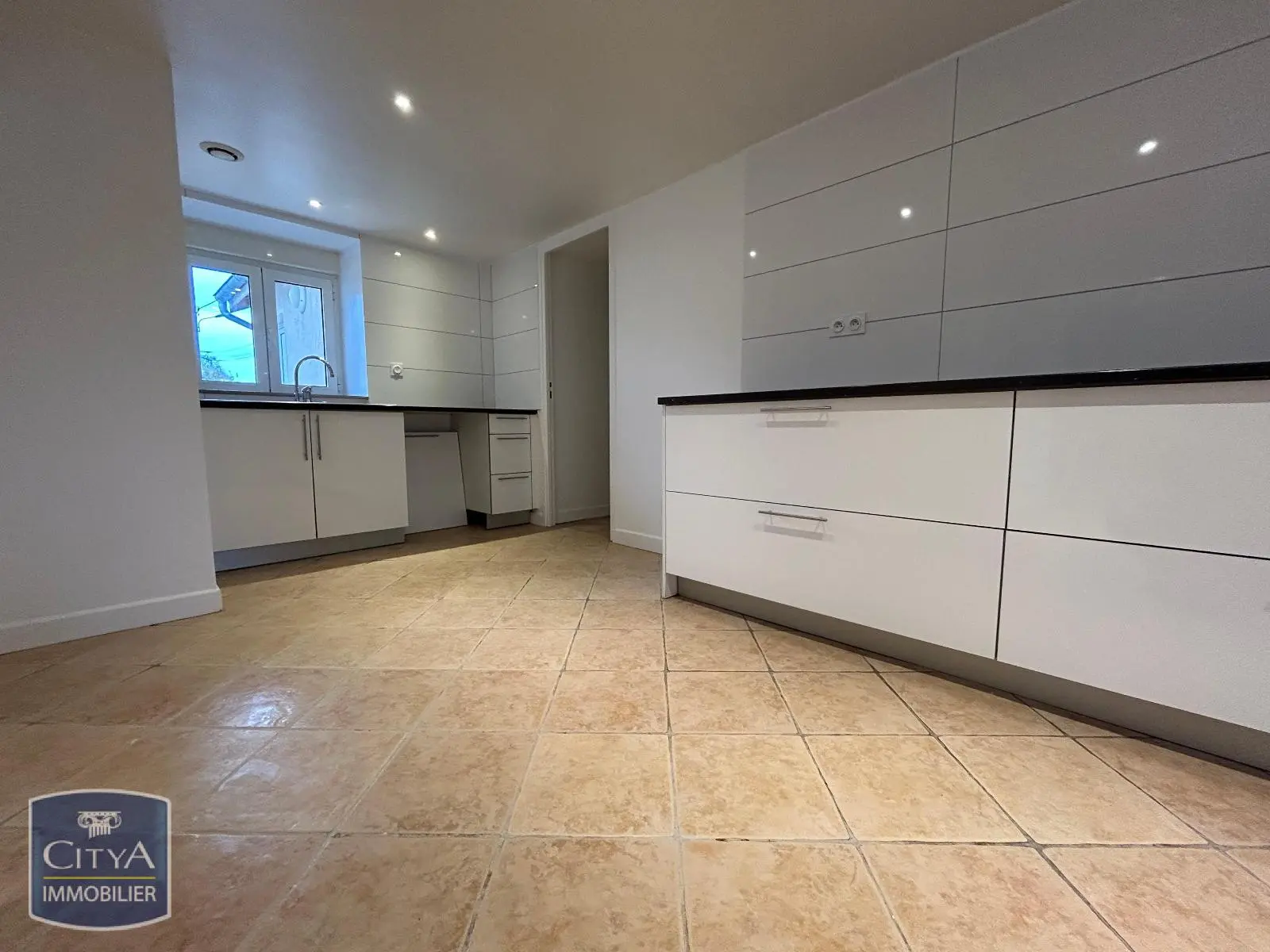 Photo 3 Maison 4 pièces 114.2m²