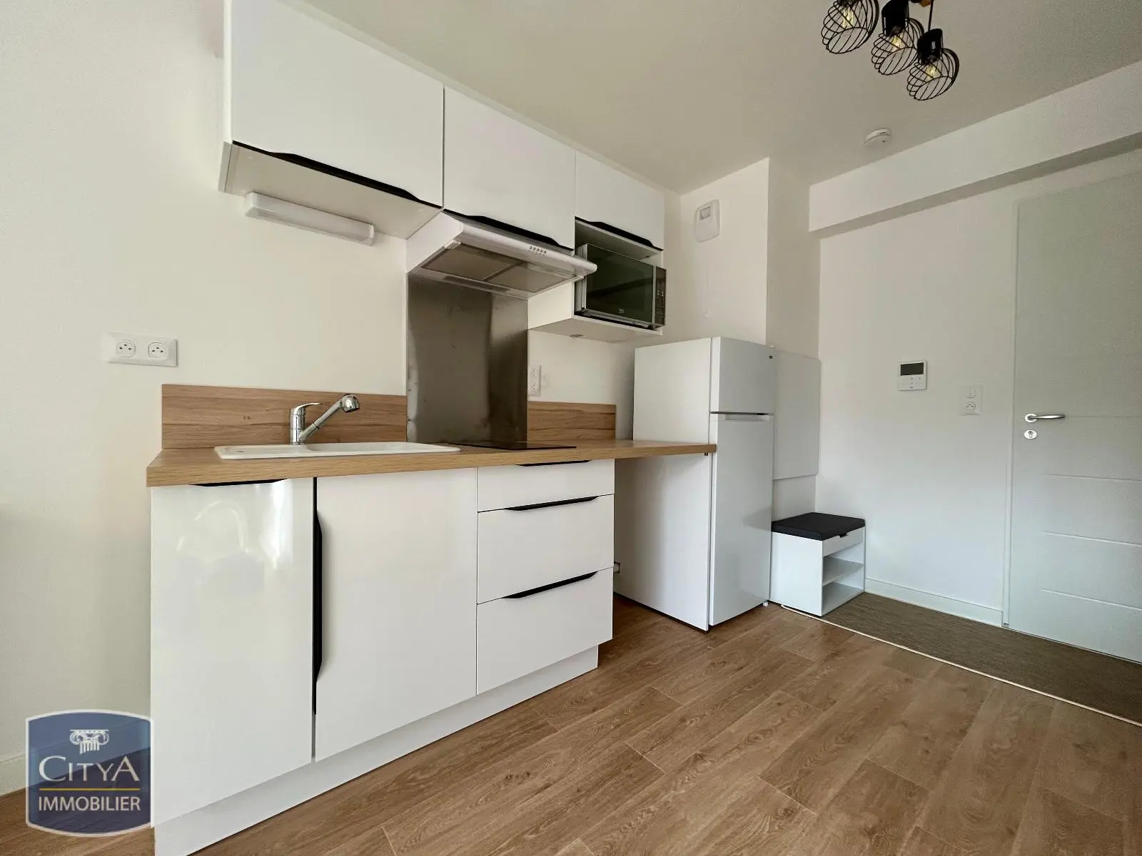 Photo 3 Appartement 1 pièce 19.87m²