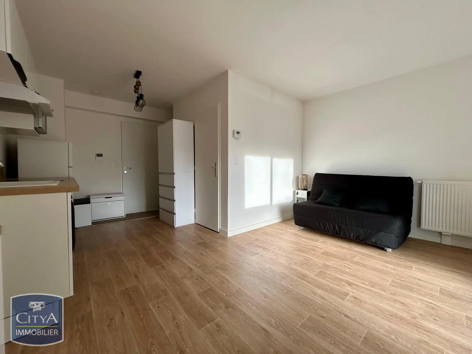 Photo 1 Appartement 1 pièce 19.87m²