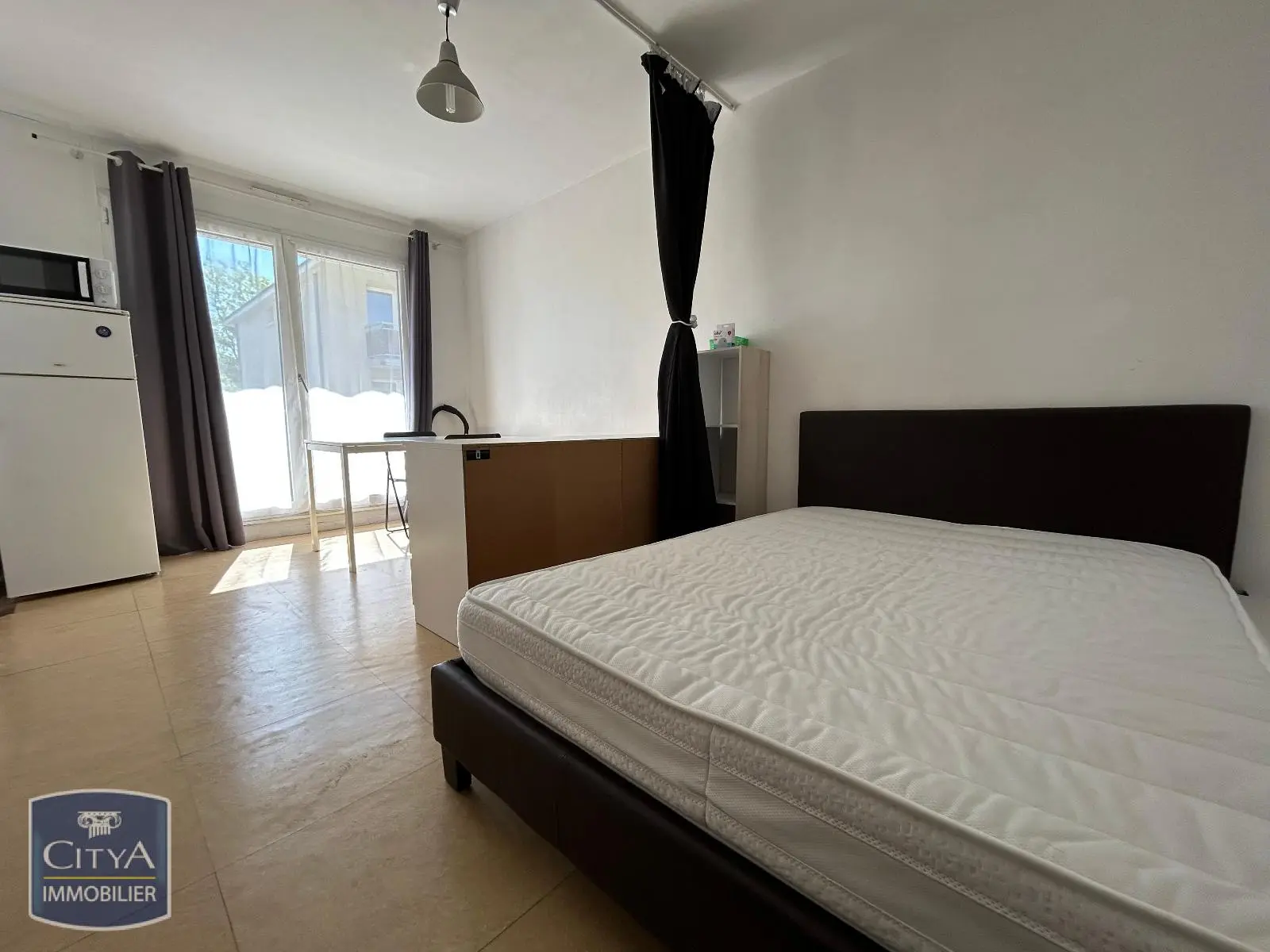 Photo 2 Appartement 1 pièce 21.9m²