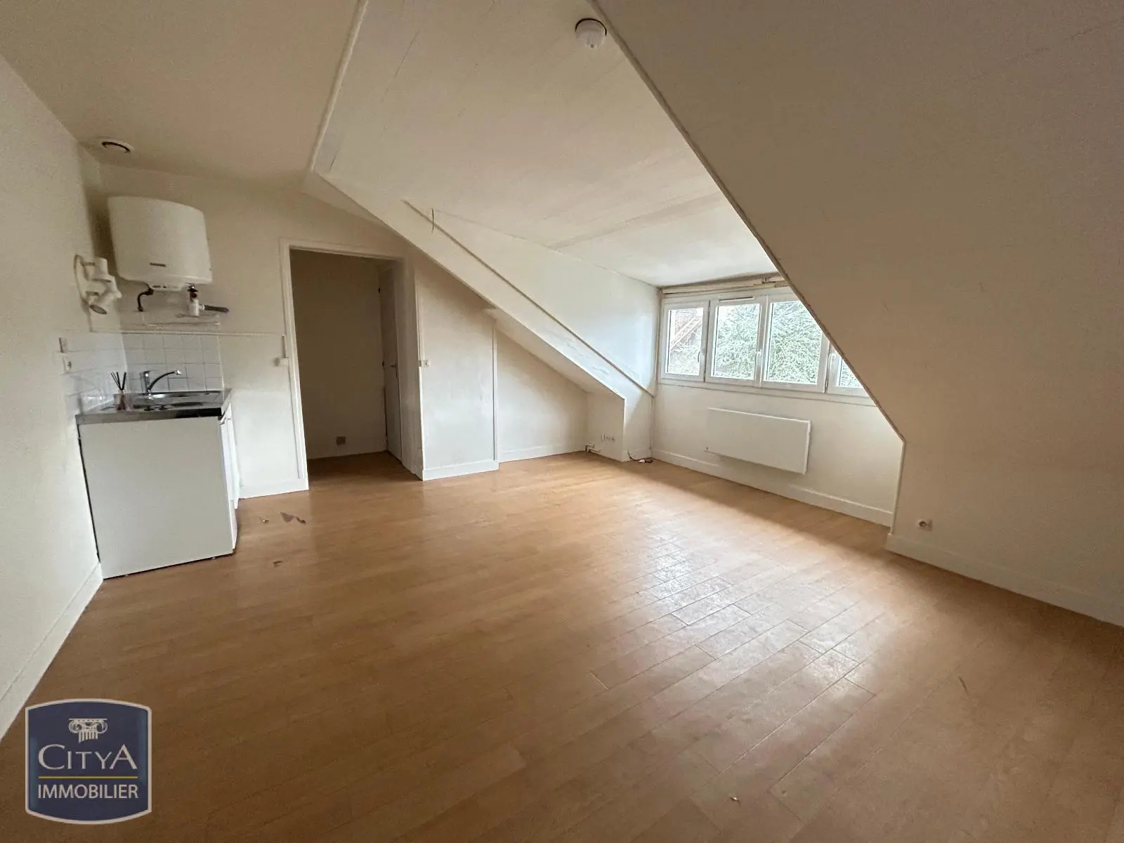 Photo 2 Appartement 1 pièce 23.32m²