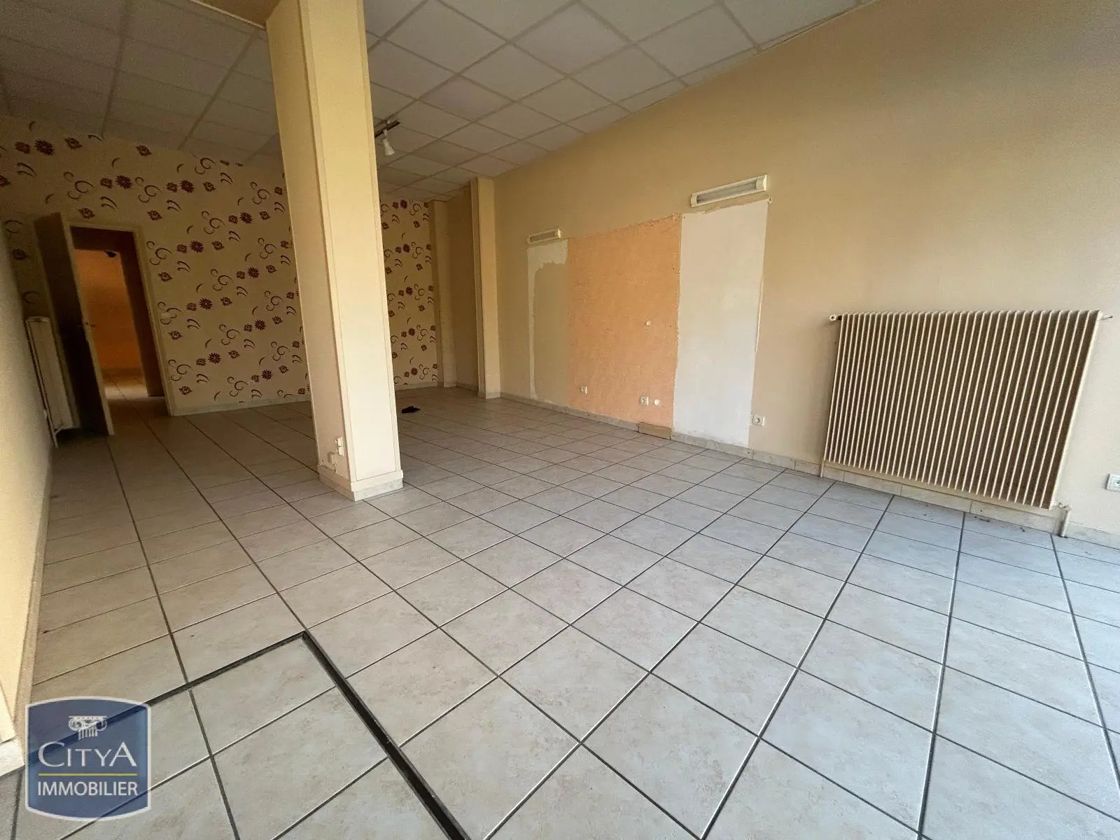 Photo 2 Local Commercial 60.97m²