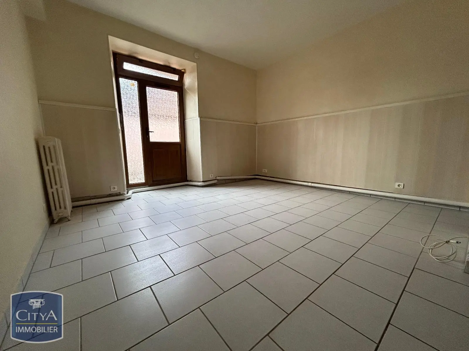 Photo 1 Appartement 1 pièce 24.08m²