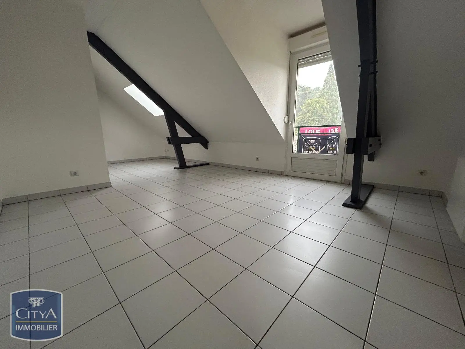 Photo 1 Appartement 2 pièces 32.87m²