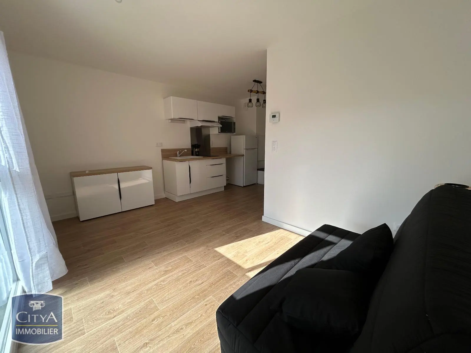 Photo 1 Appartement 1 pièce 19.87m²