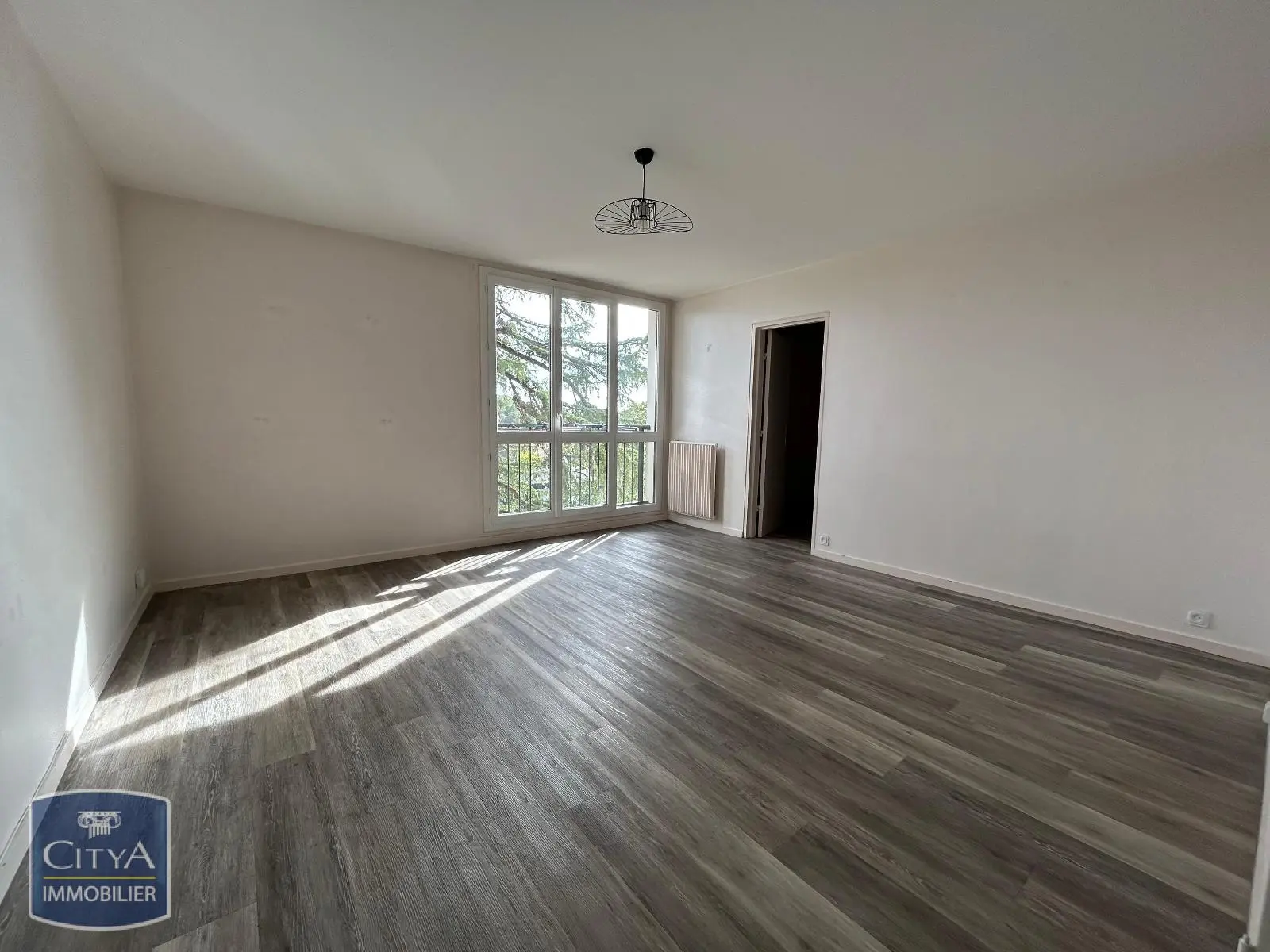 Photo 1 Appartement 4 pièces 80.4m²