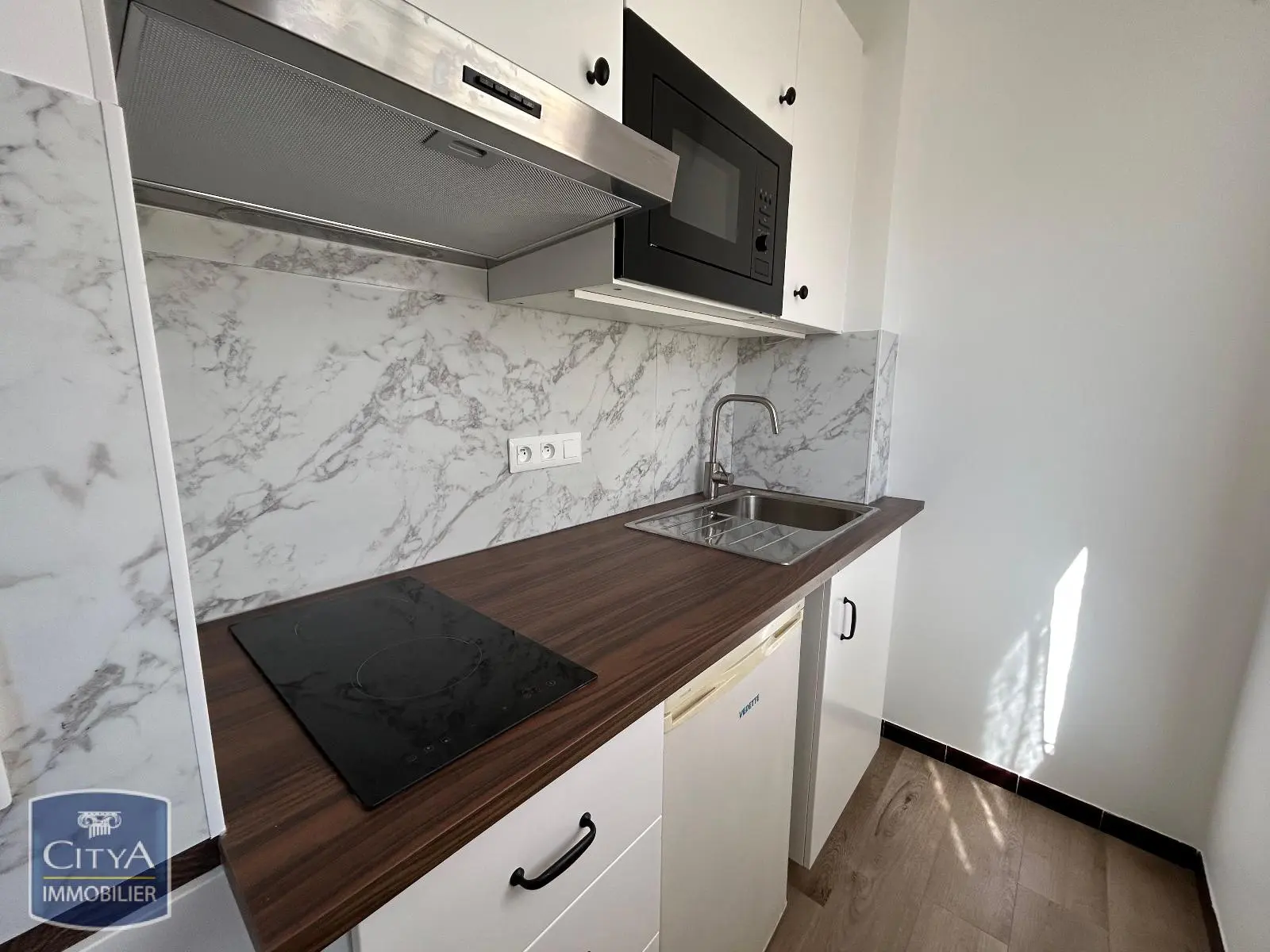 Photo 2 Appartement 1 pièce 25m²