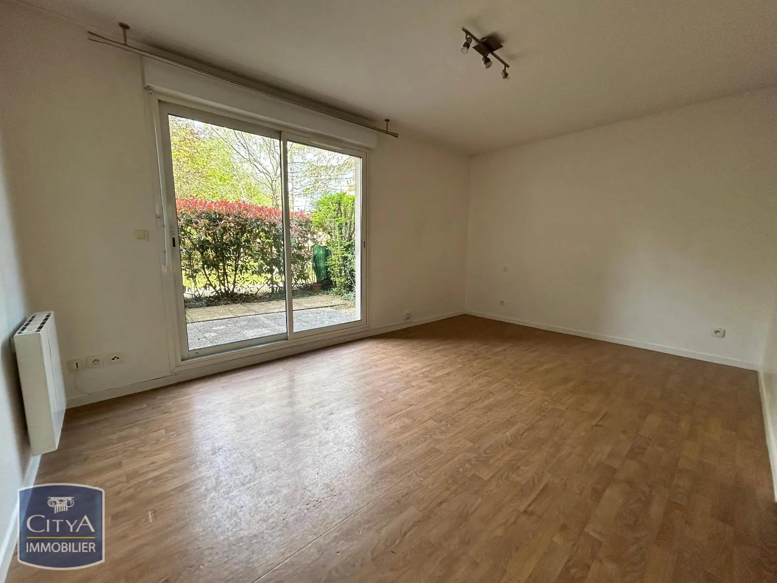 Photo 2 Appartement 1 pièce 27.87m²