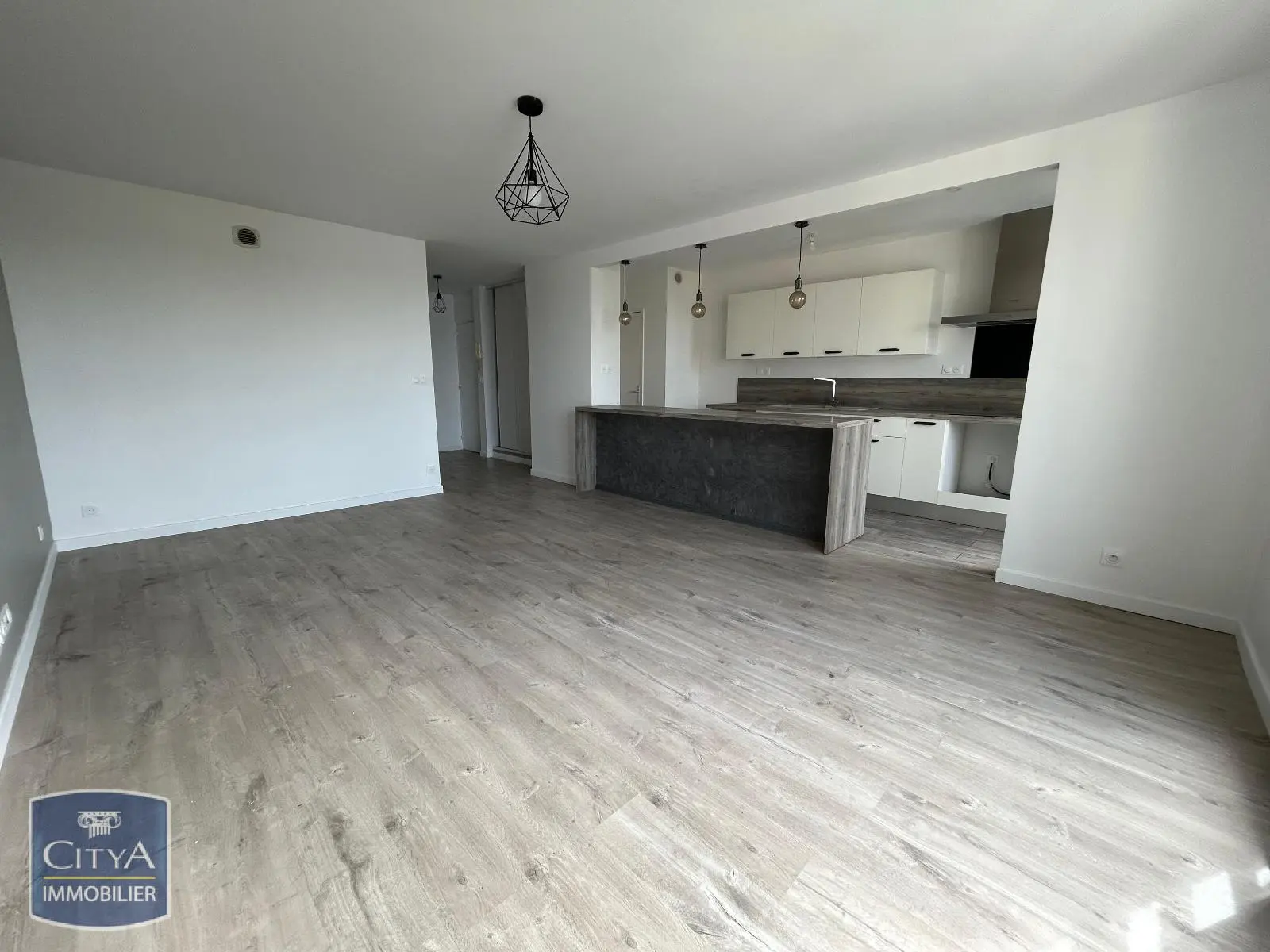 Photo 2 Appartement 3 pièces 74.8m²