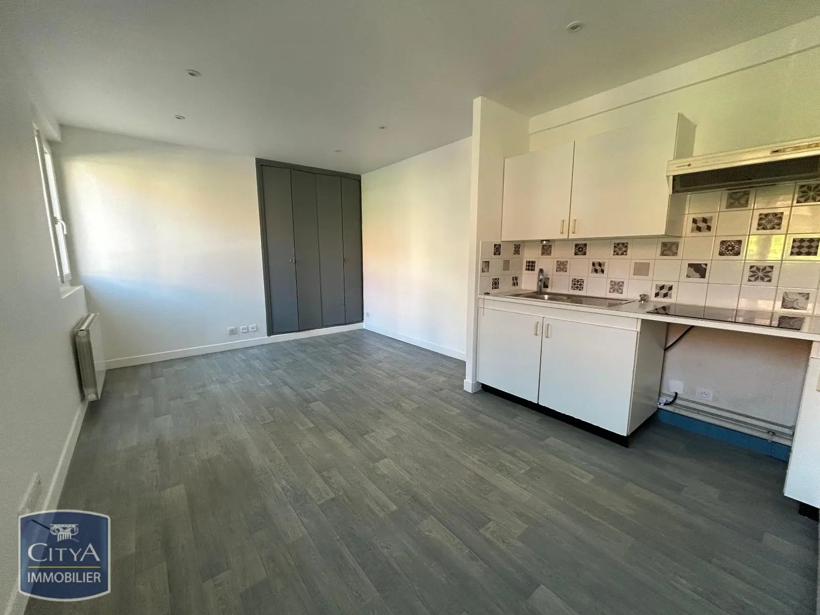 Photo 3 Appartement 1 pièce 24.48m²
