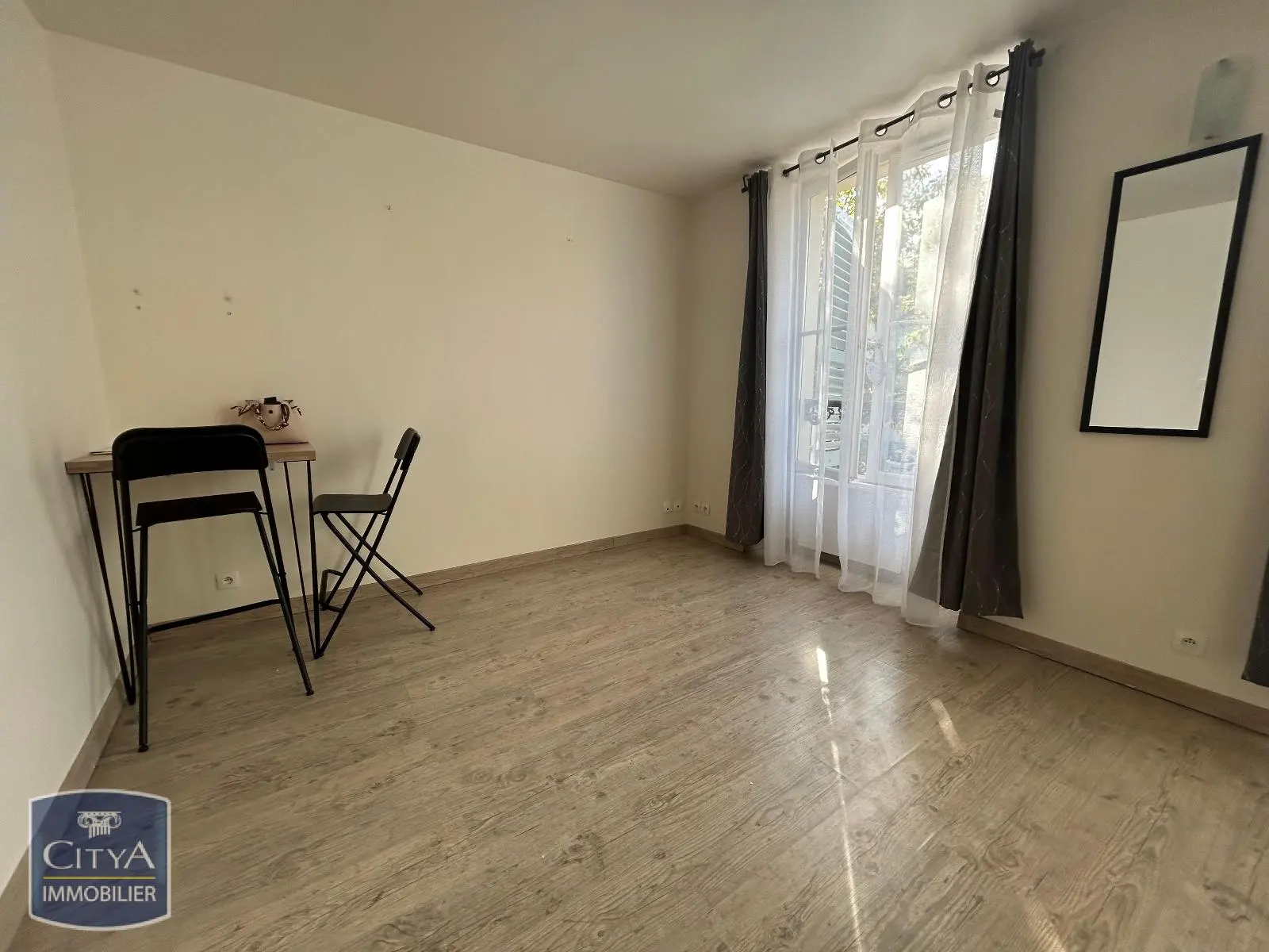 Photo 3 Appartement 1 pièce 28.02m²