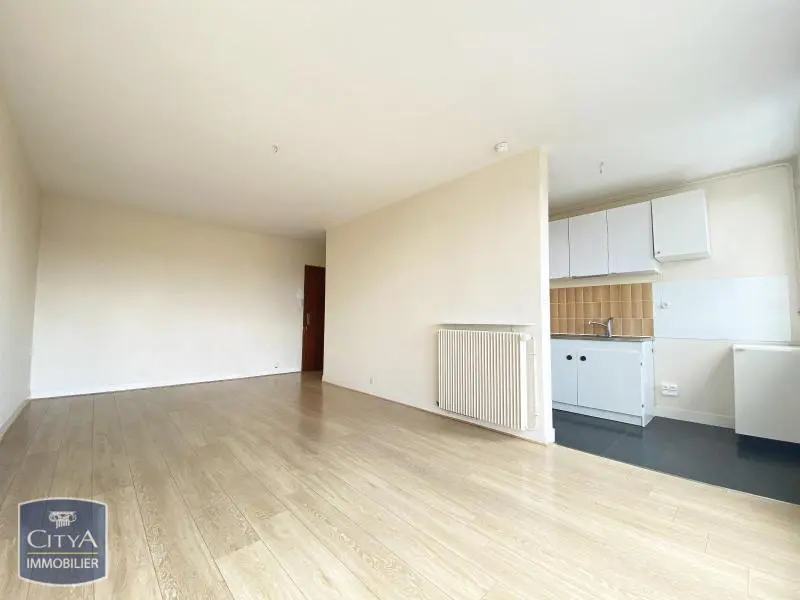 Photo 2 Appartement 1 pièce 30.21m²