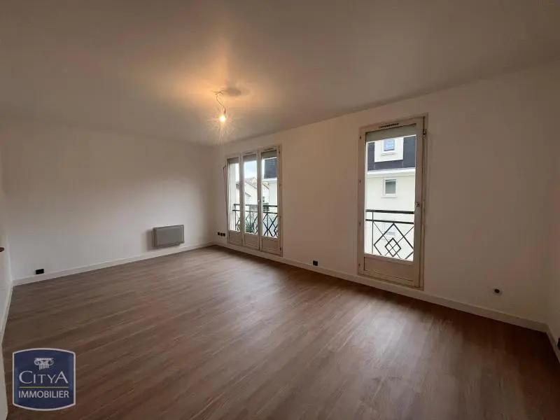Photo 2 Appartement 1 pièce 29.74m²