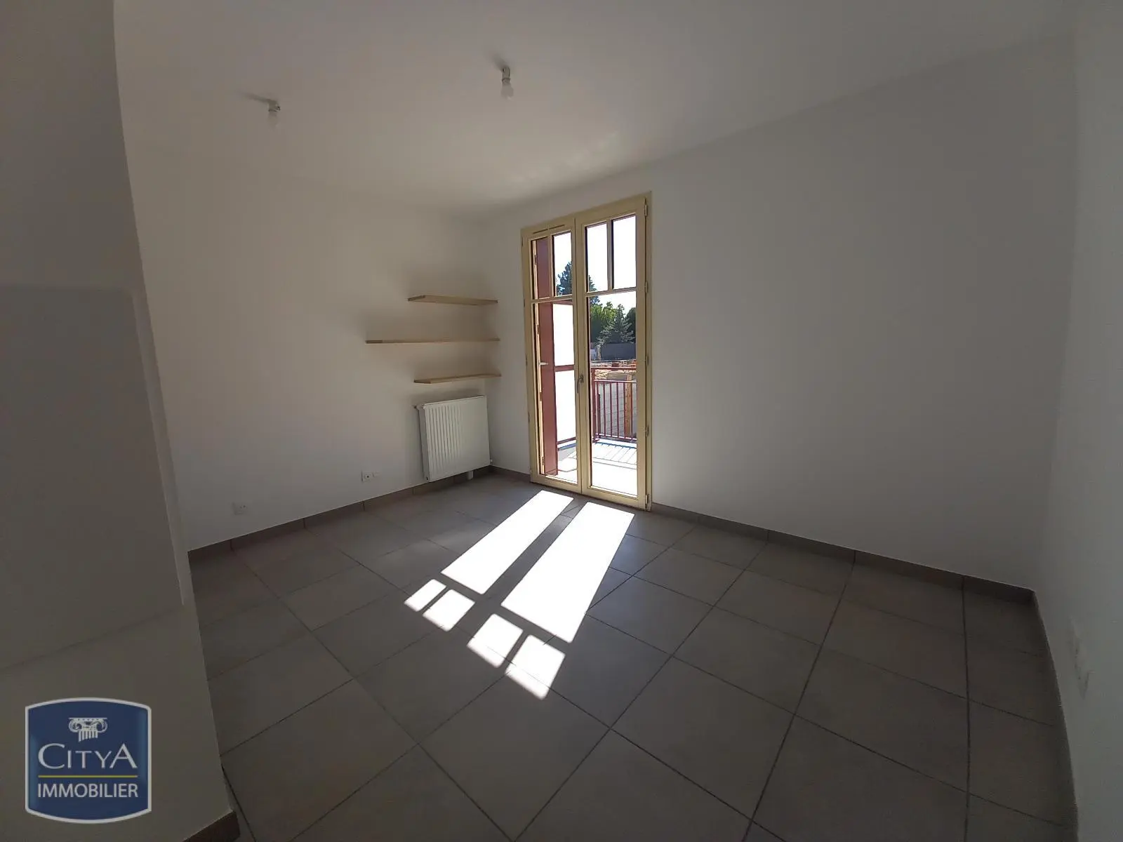 Photo 2 Appartement 1 pièce 24.93m²