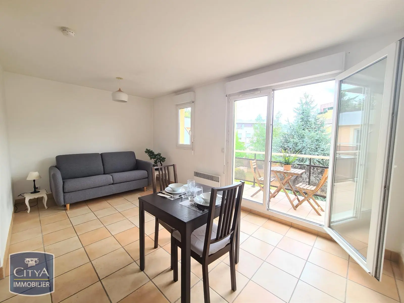 Photo 2 Appartement 1 pièce 28.98m²