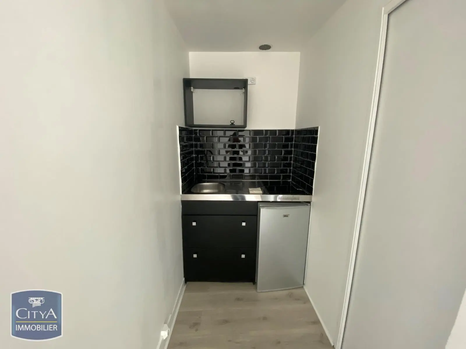 Photo 2 Appartement 1 pièce 15.5m²
