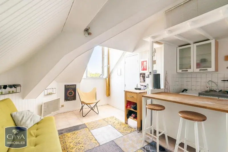 Photo 1 Appartement 1 pièce 18.2m²