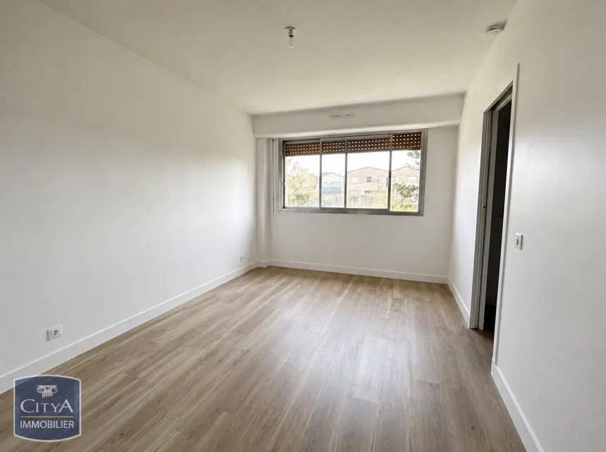 Photo 1 Appartement 2 pièces 27.88m²