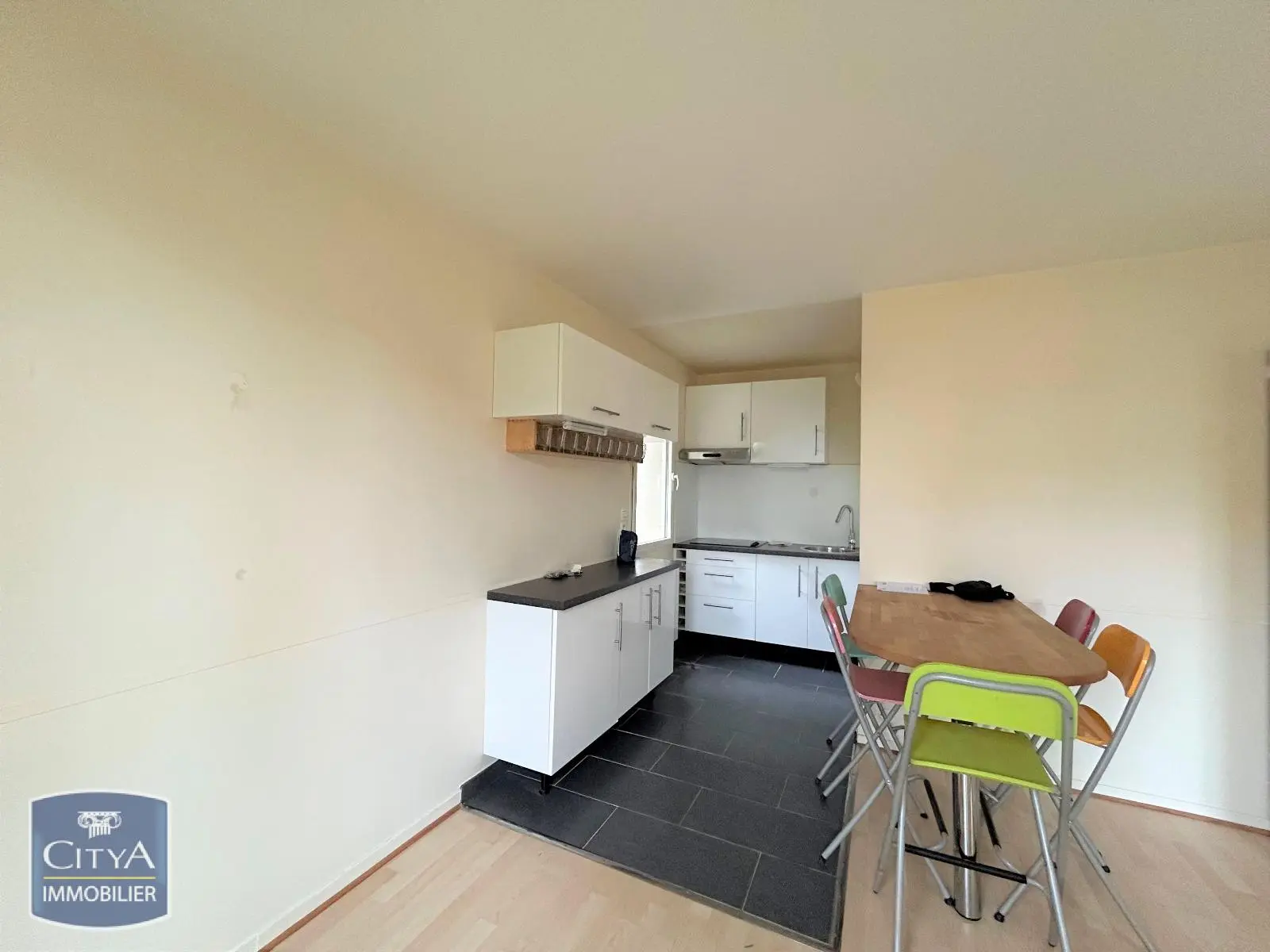 Photo 2 Appartement 1 pièce 33.85m²