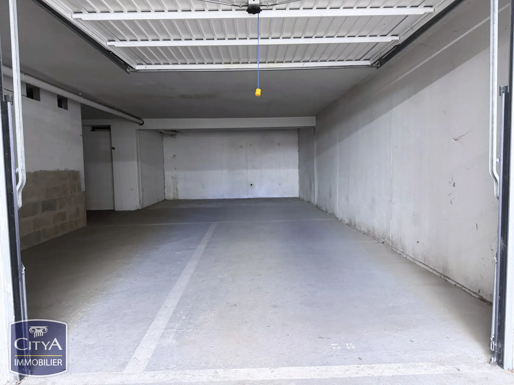 Photo 2 Parking 56m²