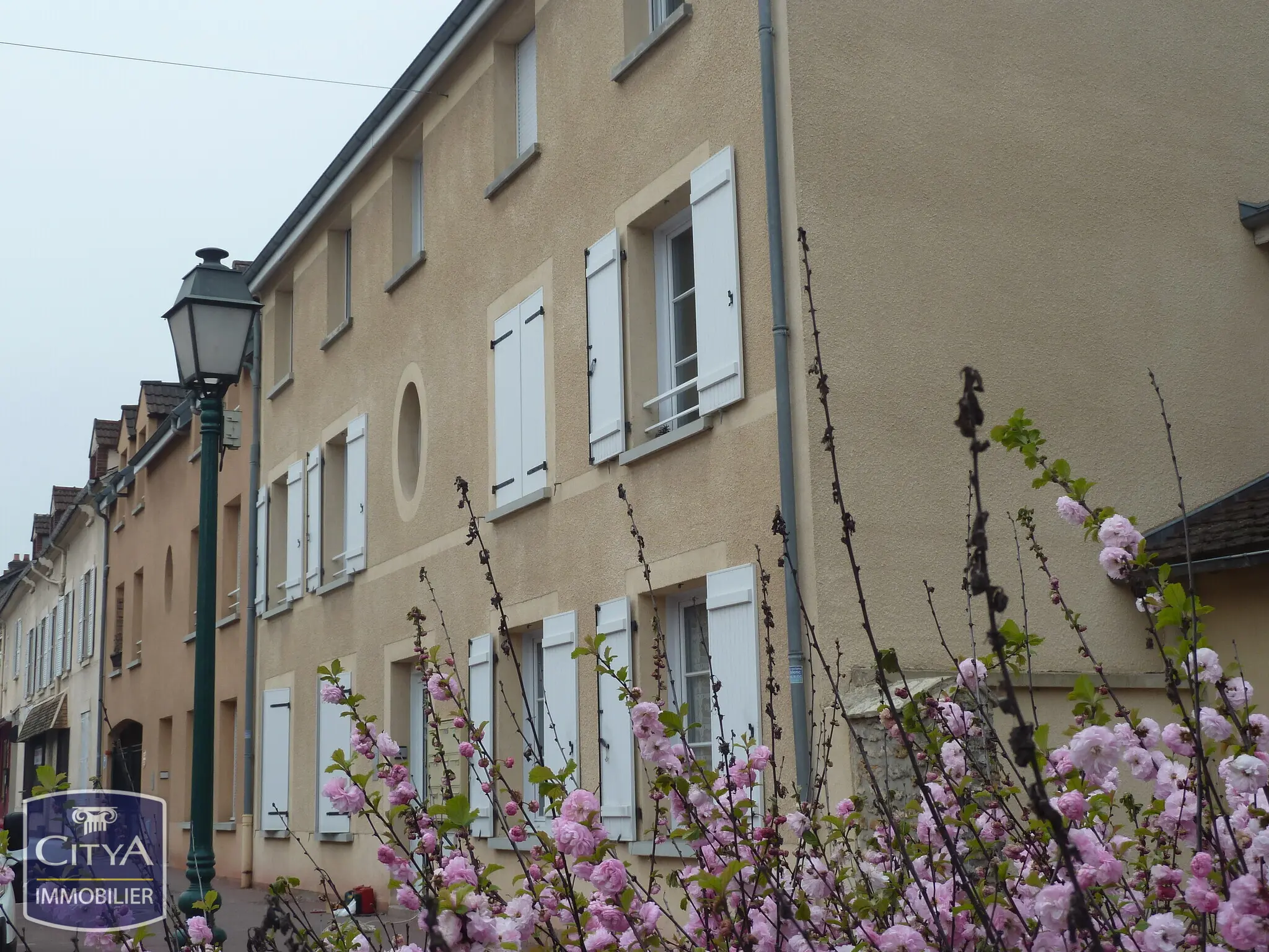 Photo 1 Immeuble 291m²