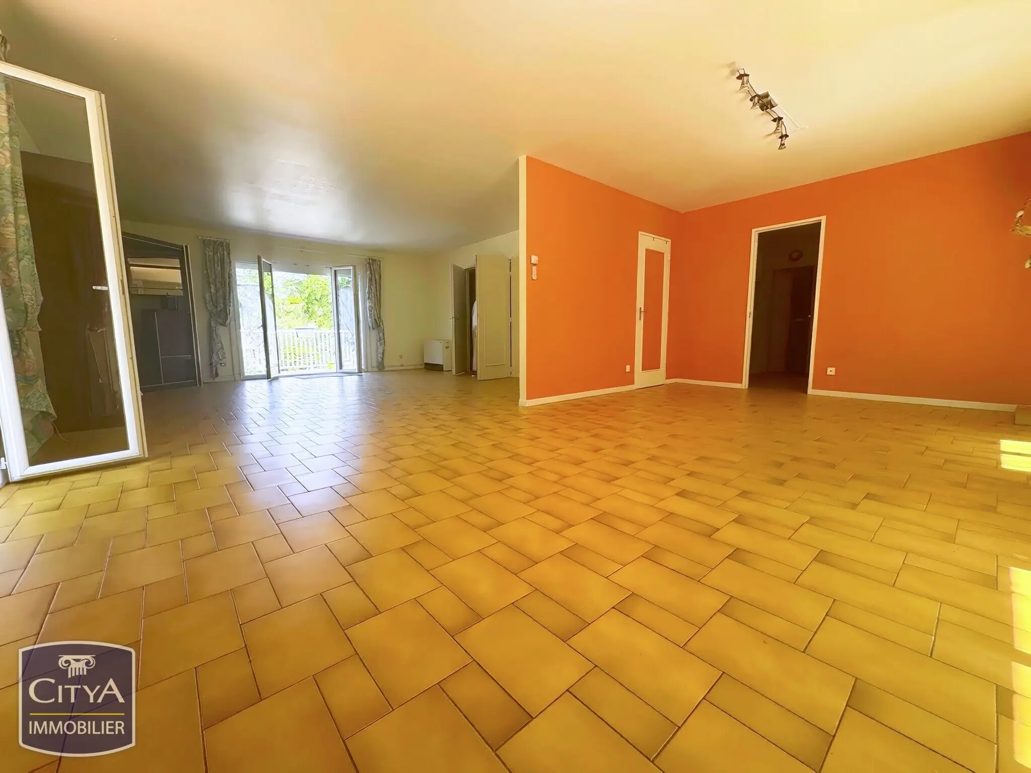 Photo 3 Maison 7 pièces 210m²
