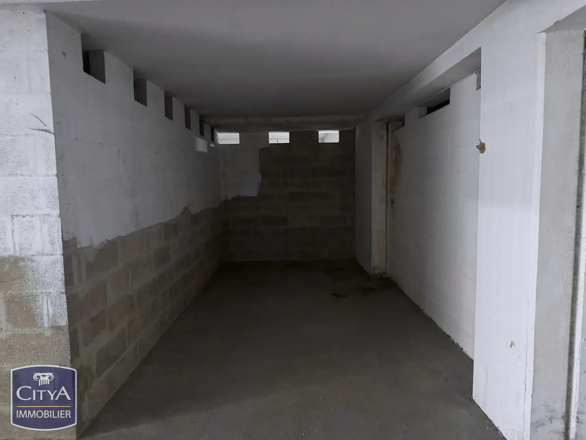 Photo 4 Parking 56m²