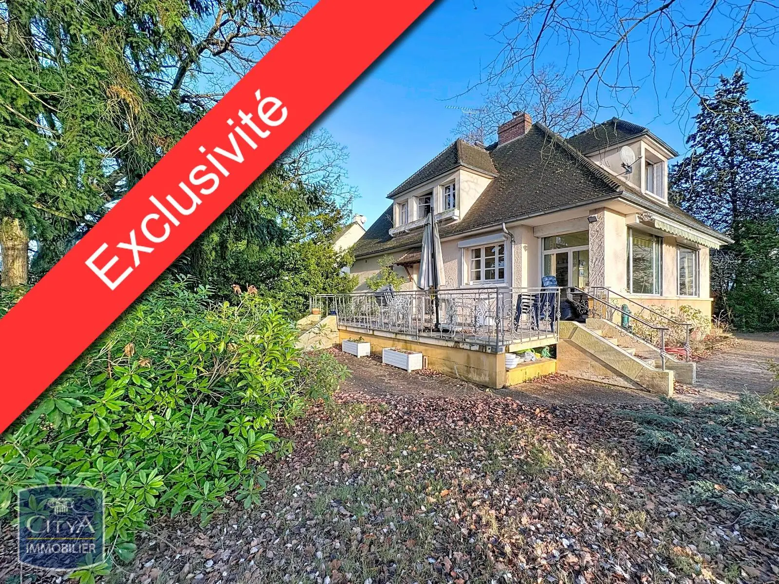 Photo 1 Maison 9 pièces 158m²