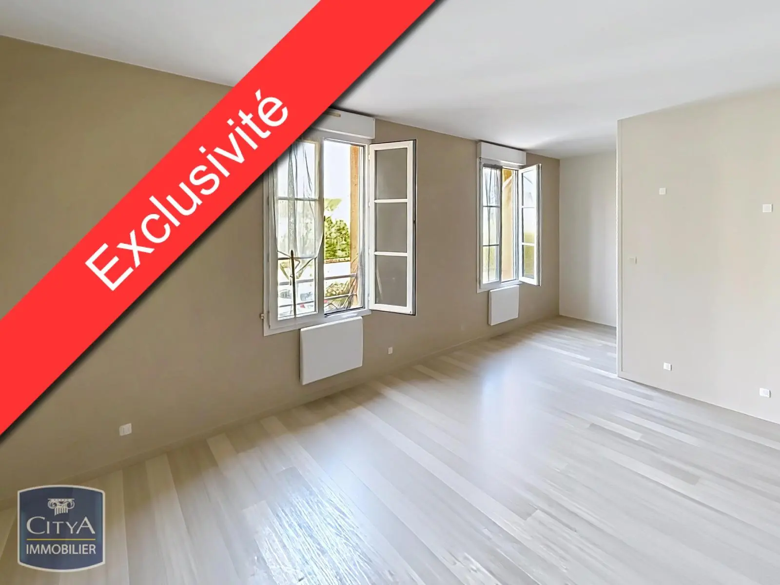 Photo 1 Appartement 1 pièce 27m²