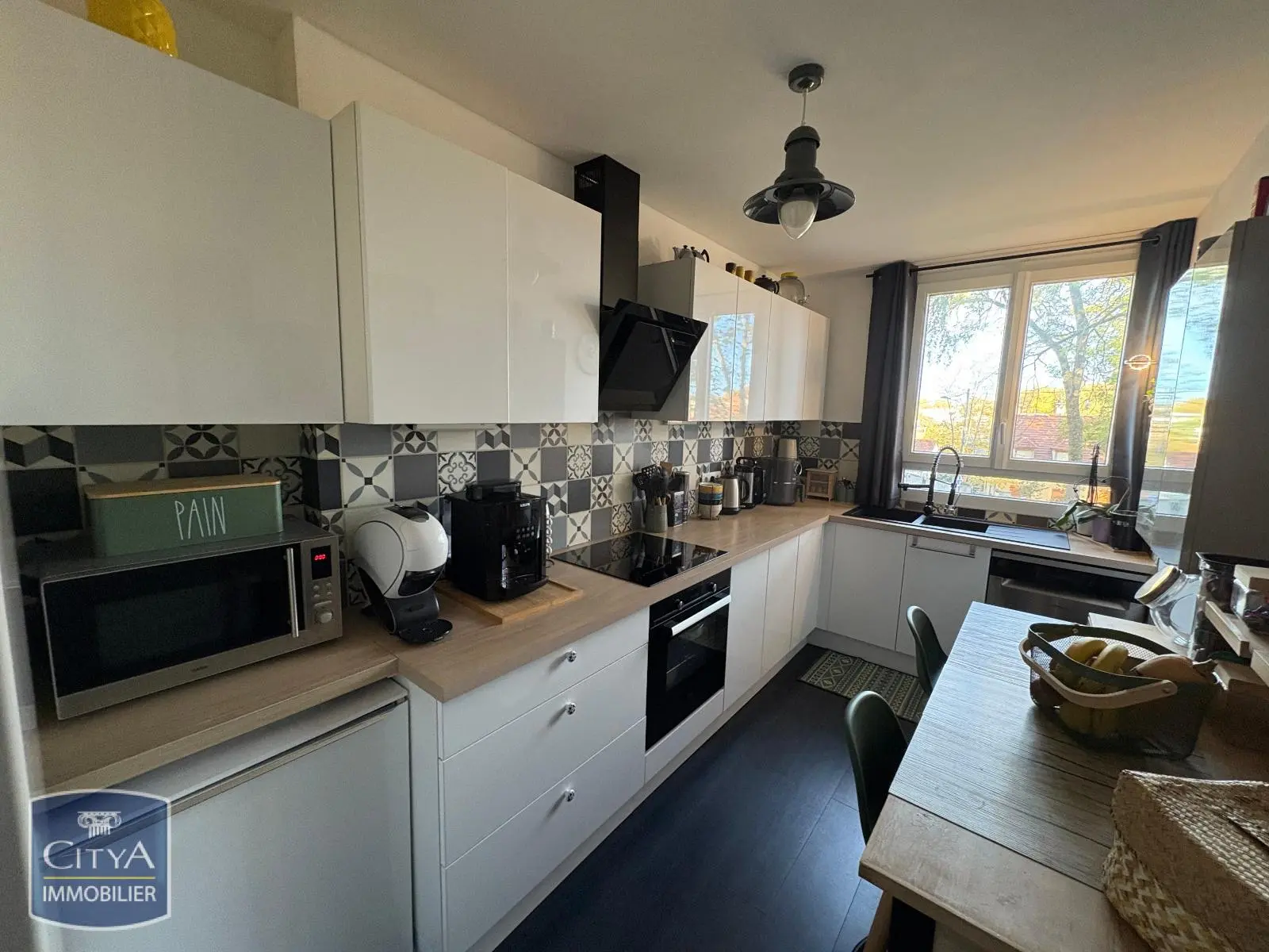 Photo 2 Appartement 4 pièces 80m²