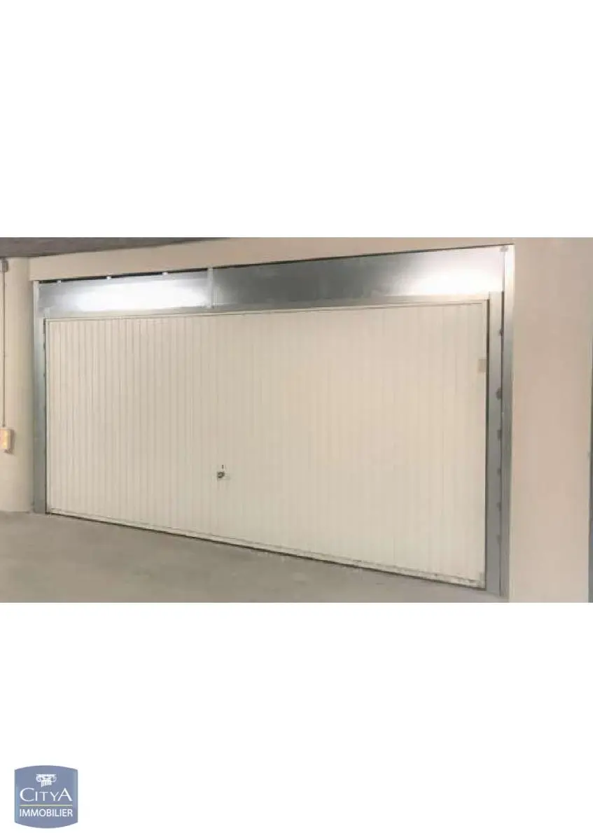 Photo 1 Parking