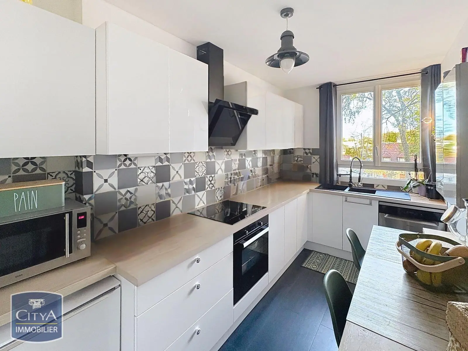 Photo 2 Appartement 4 pièces 80m²